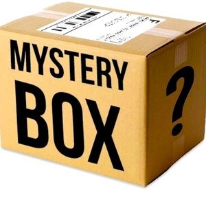 Mystery Box- Women’s Size Large clothing.